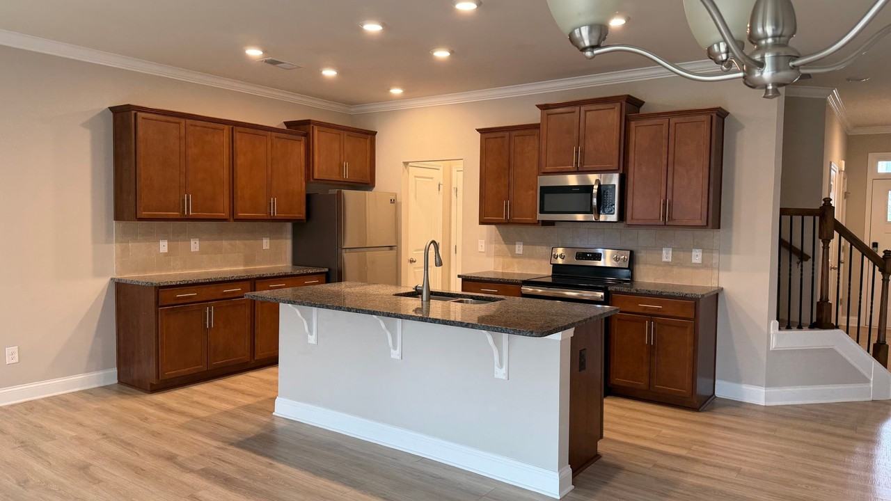 309 Yellow Fox Rd - Photo 5 of 23