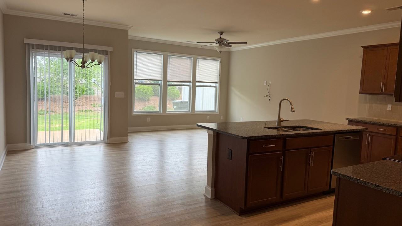 309 Yellow Fox Rd - Photo 7 of 23