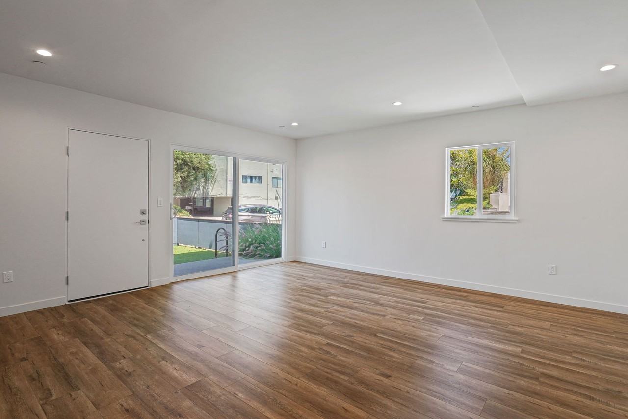 1166 S Cochran Ave #2 - Photo 6 of 18