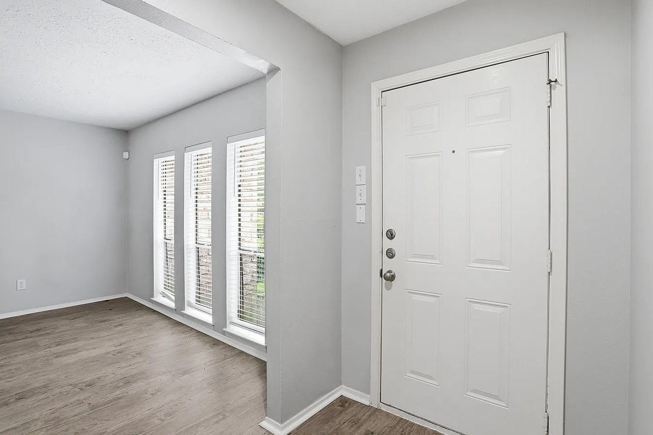 12614 Chiswick Rd - Photo 4 of 12