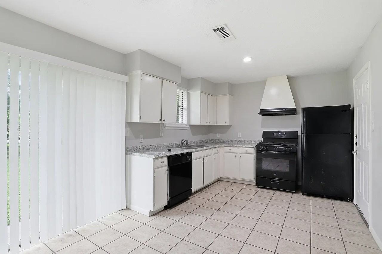 12614 Chiswick Rd - Photo 5 of 12
