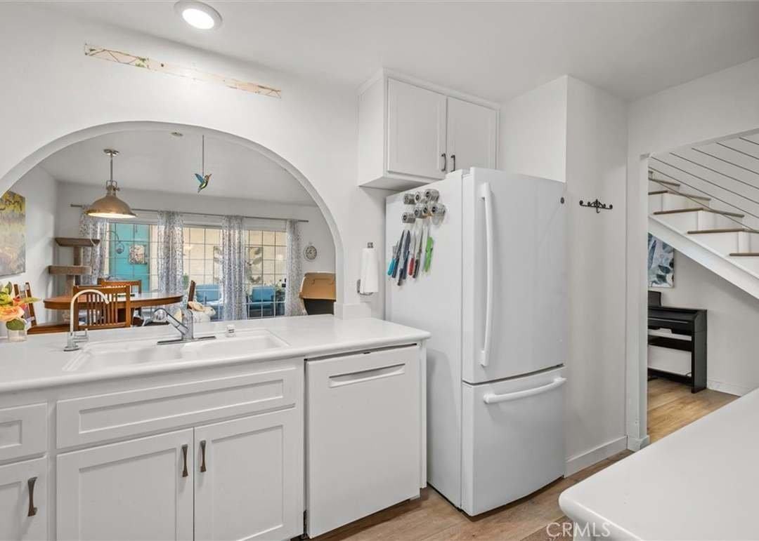 4682 Maxwell Ct - Photo 4 of 16