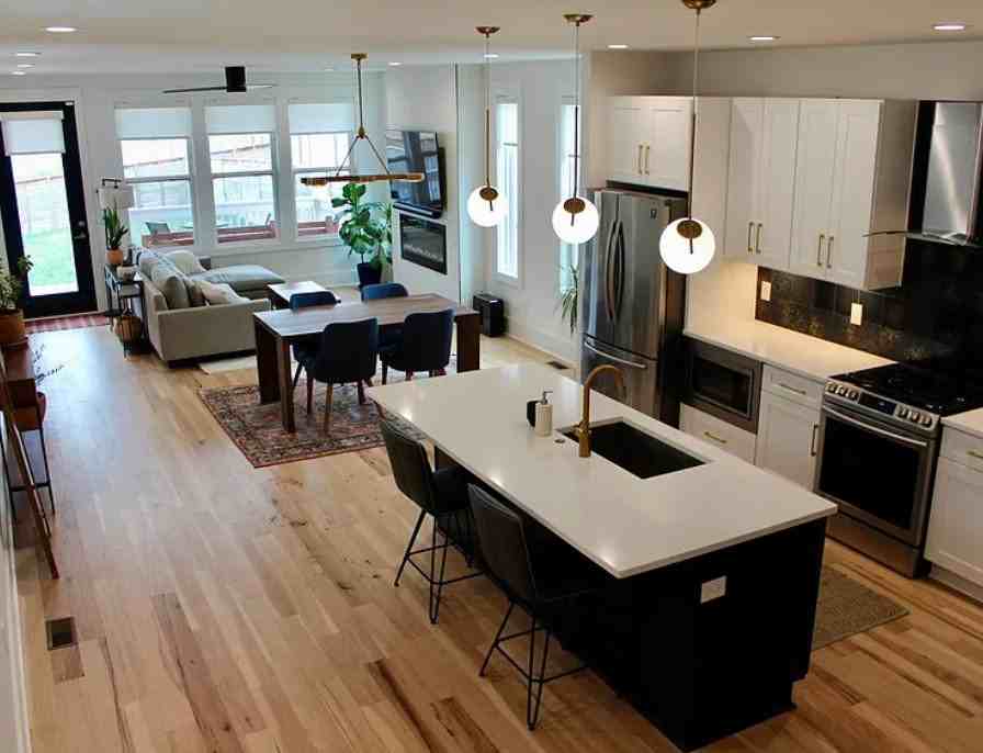 2020 9th Ave N #A - Photo 2 of 20