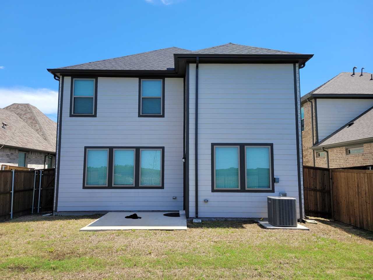 2401 Green River Rd - Photo 3 of 16
