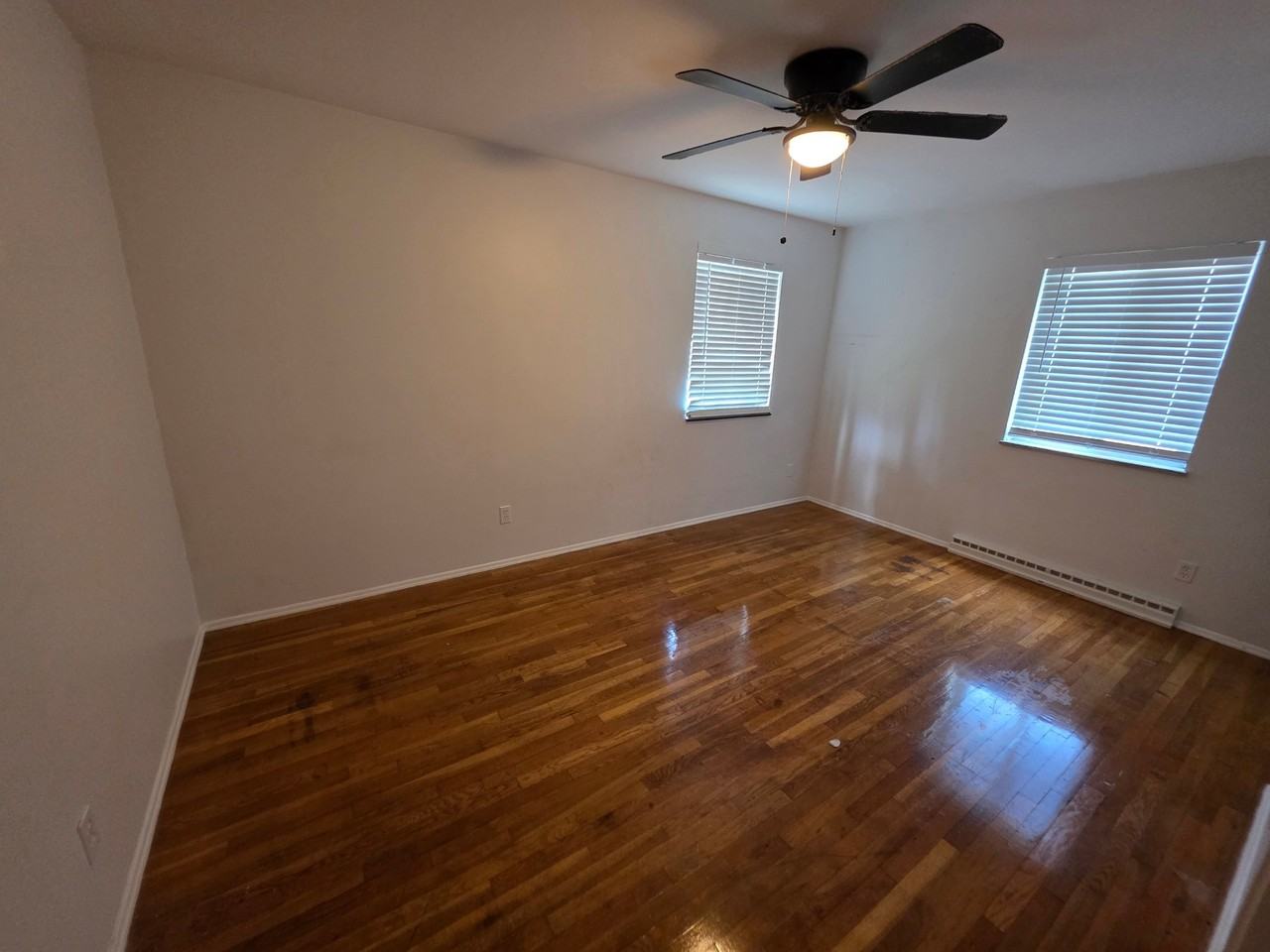 1665 Shatto Ave - Photo 5 of 16