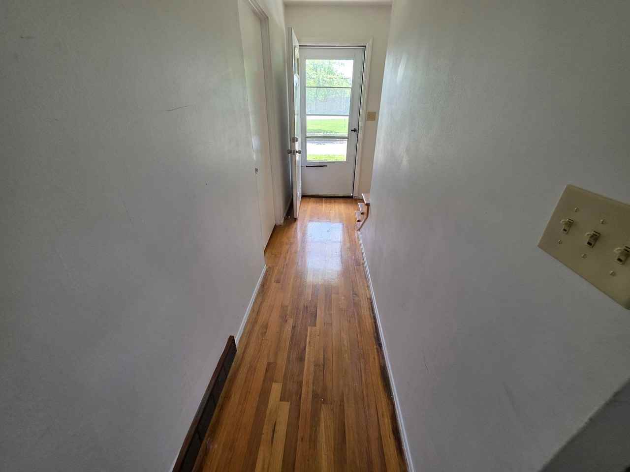1665 Shatto Ave - Photo 7 of 16