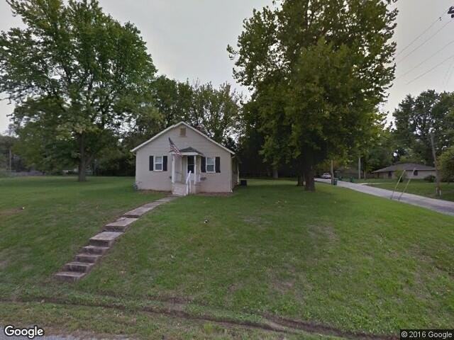 607 Walnut St - Photo 3 of 3