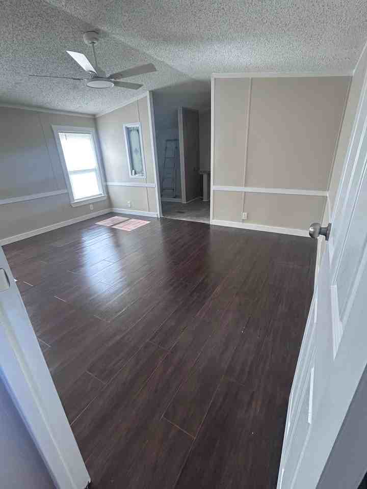 555 Madray Springs Rd - Photo 5 of 11
