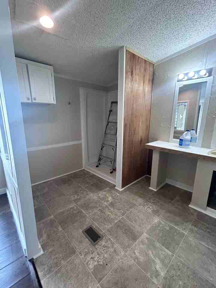 555 Madray Springs Rd - Photo 7 of 11