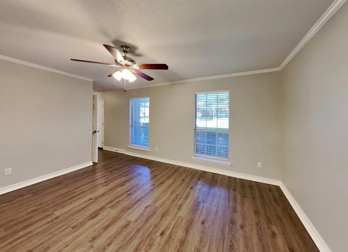 673 Mantissa Dr - Photo 2 of 8