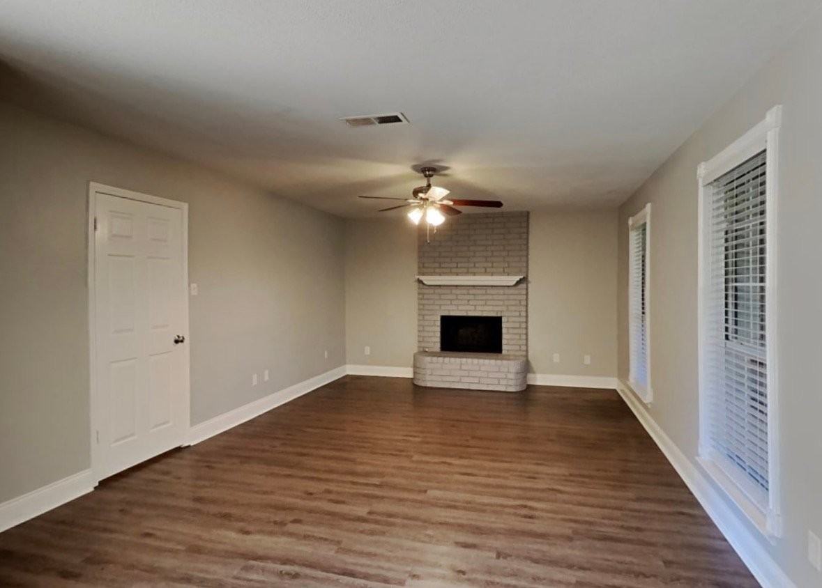 673 Mantissa Dr - Photo 3 of 8