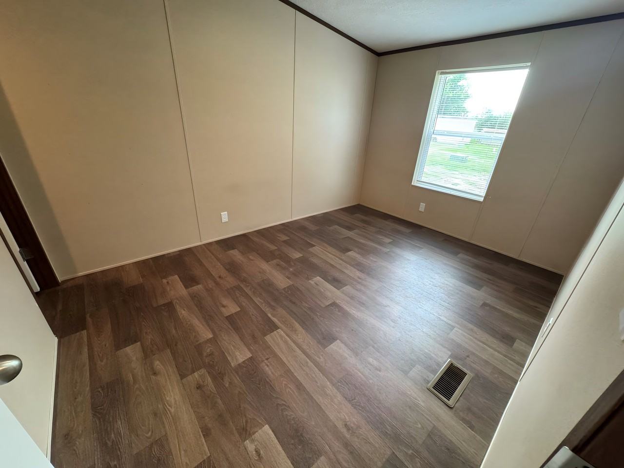 200 N 28th St #19 - Photo 4 of 13
