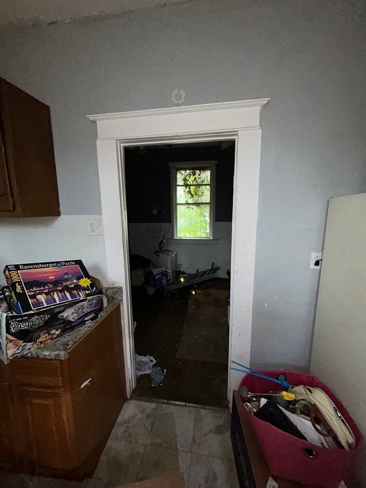 5230 Thrush Ave - Photo 6 of 20
