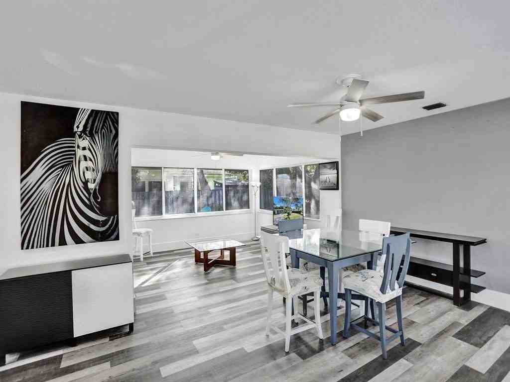 708 Ne 24th Ave - Photo 6 of 8