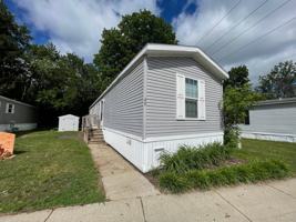 featured image of 49 W Manor St