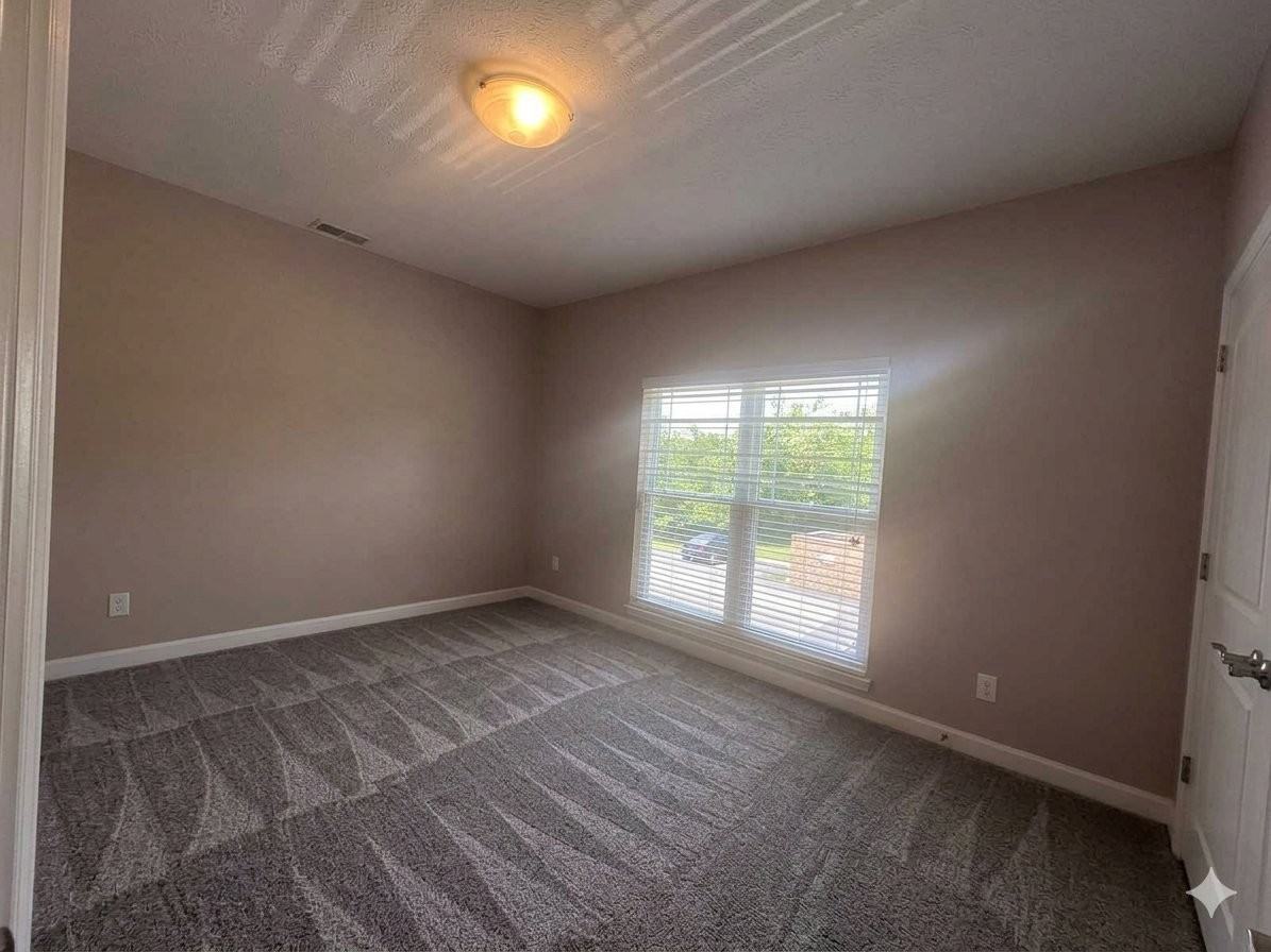 885 Forest Ave #202 - Photo 6 of 7