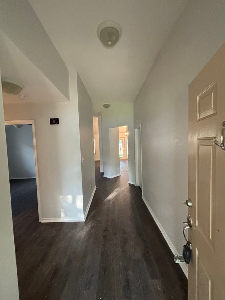 8206 Coppergate - Photo 6 of 13
