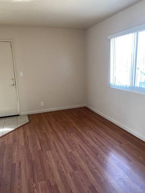 249 Pamela Ave #4 - Photo 3 of 6