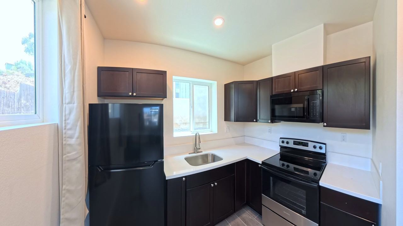 851 Winston Drive - Photo 6 of 14