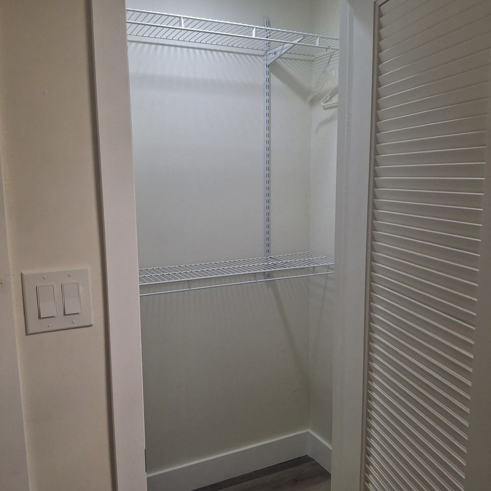 6711 Nw 61st St #NA - Photo 5 of 5