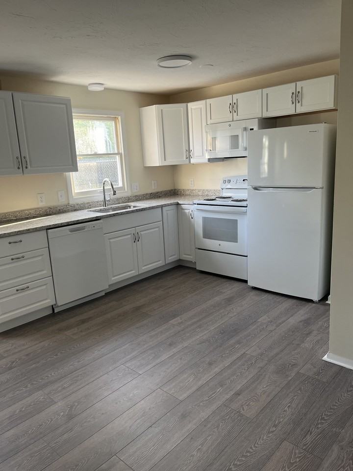 157 3rd St #1 - Photo 2 of 12