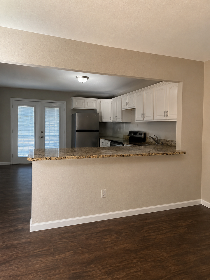908 Cedar Ter #908 - Photo 3 of 3