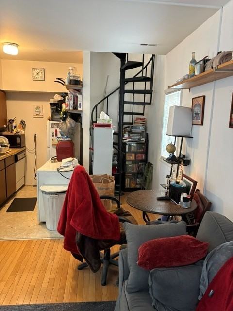 748 S 3rd St #2F - Photo 2 of 7