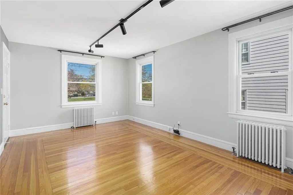 11 North Ave #1 - Photo 2 of 10