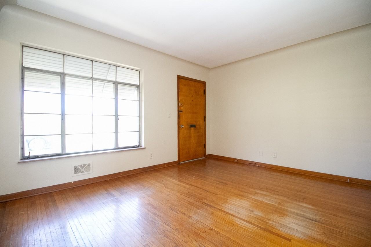 2841 Terrace Downs St #33 - Photo 4 of 17
