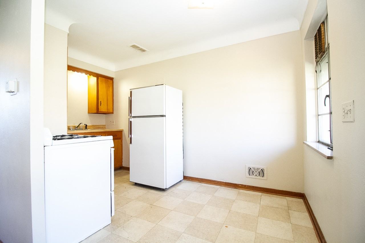 2841 Terrace Downs St #33 - Photo 7 of 17
