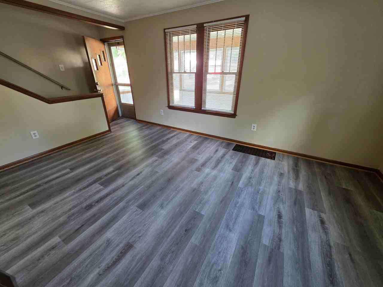 2170 17th St Sw #NA - Photo 5 of 12