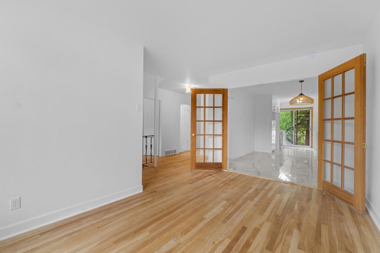 5731 Boulevard Roi-René - Photo 4 of 19