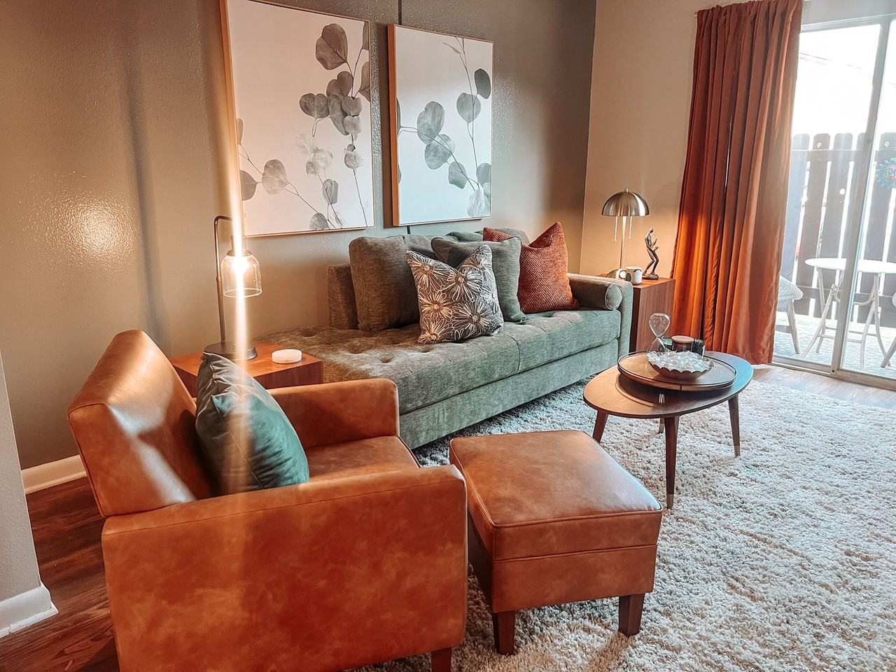 Town & Country Apartments - Photo 2 of 31