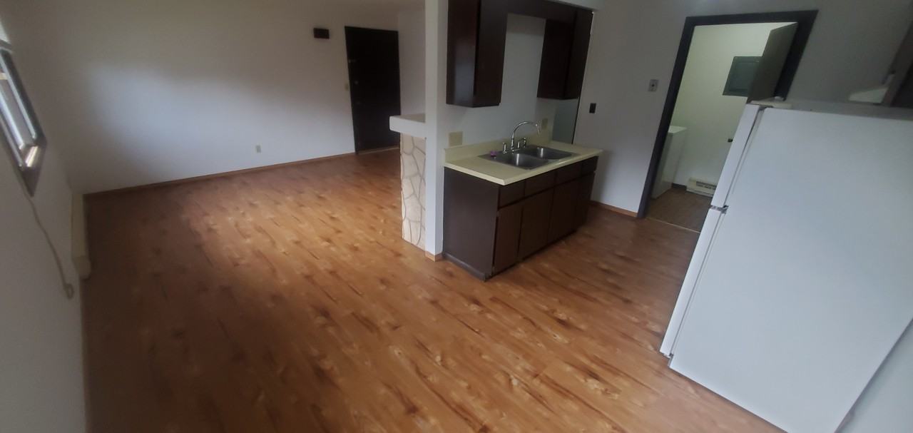 1749 Bainbridge St #2 - Photo 6 of 21