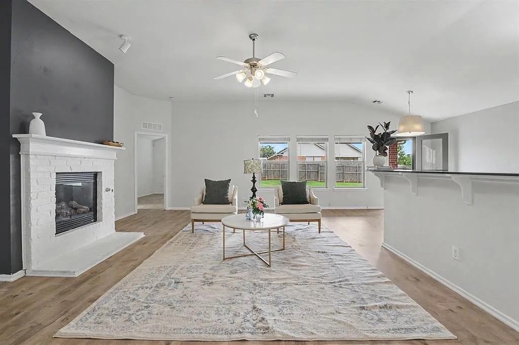 2520 Nw 182nd St #NA - Photo 3 of 22
