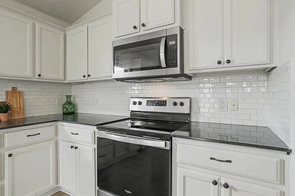 2520 Nw 182nd St #NA - Photo 6 of 22
