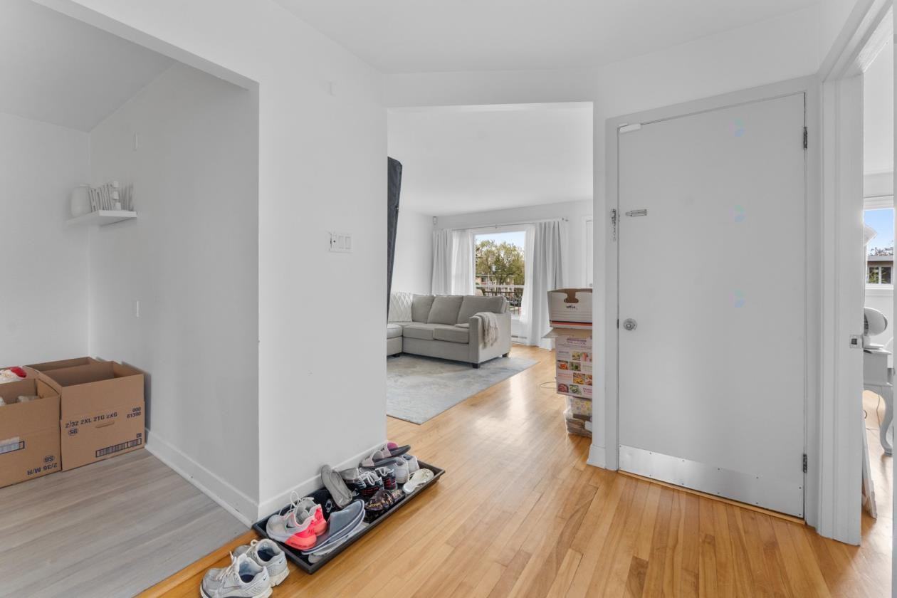 5733 Boulevard Roi-René - Photo 2 of 16