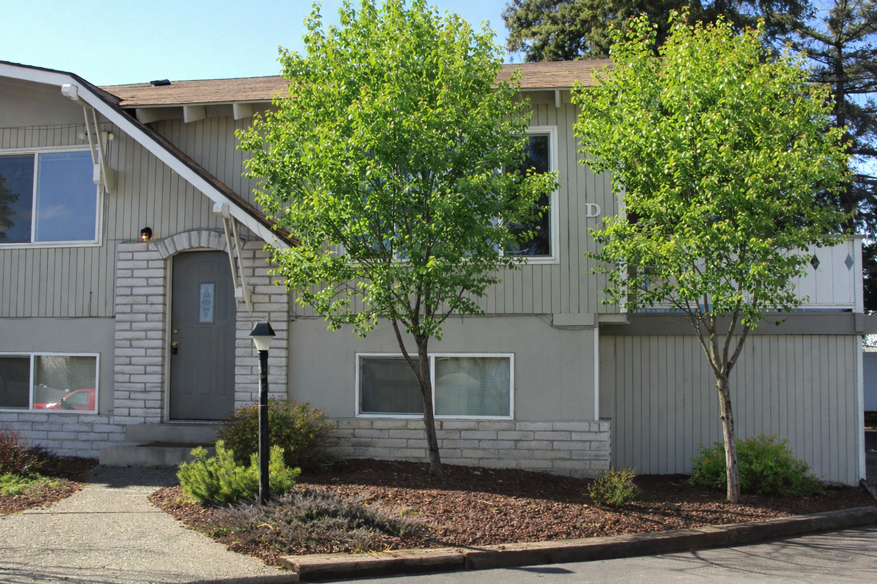 910 S 42nd Ave #B3 - Photo 7 of 11