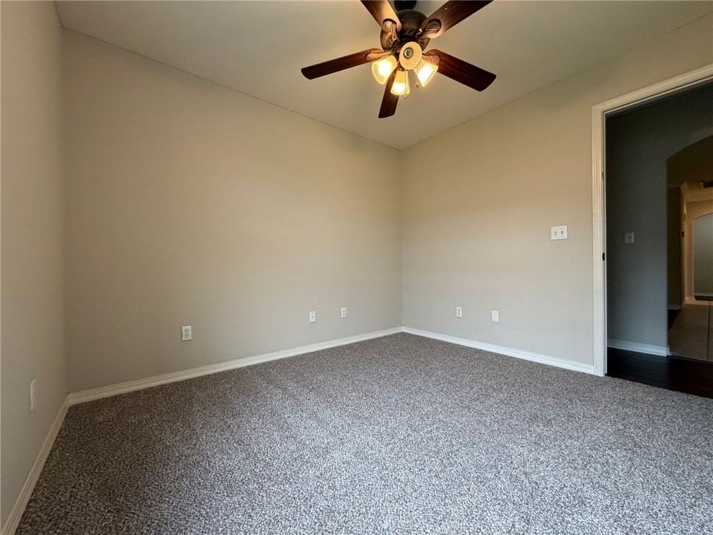 240 Beasley Dr - Photo 7 of 12
