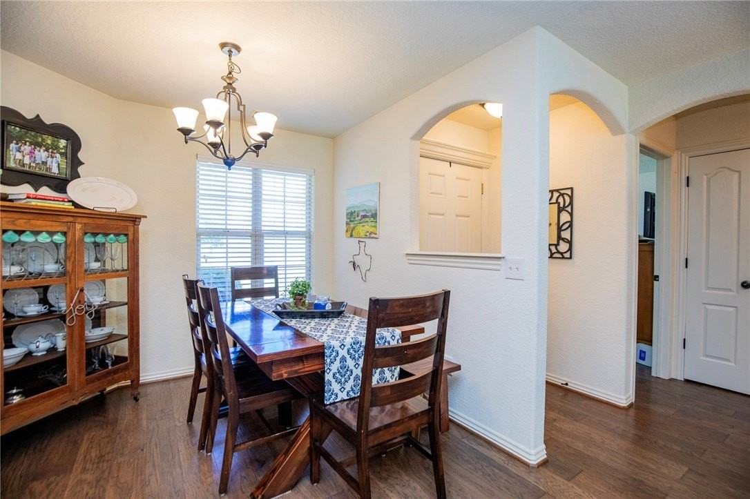3739 W Mahogany Dr - Photo 2 of 25