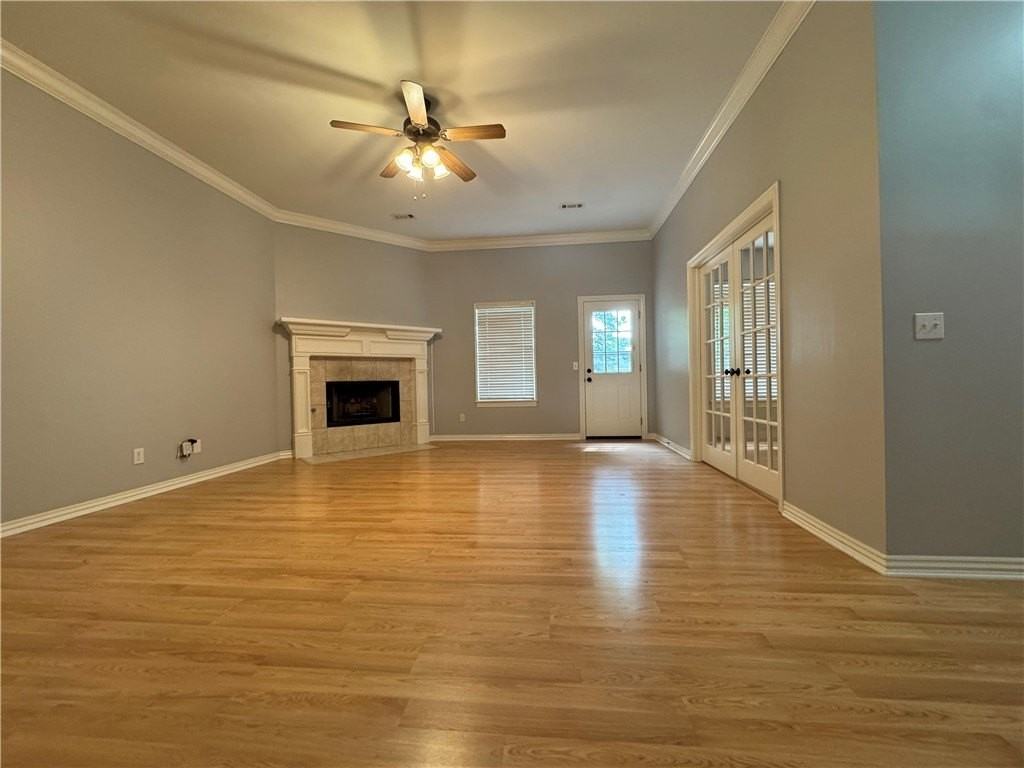 4905 Hawthorne Way - Photo 2 of 21