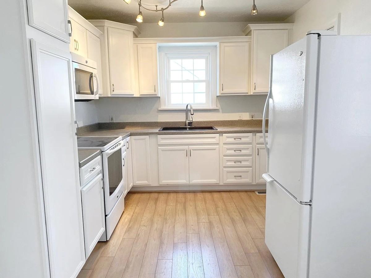 3816 Putnam Heights Blvd #1 - Photo 6 of 14