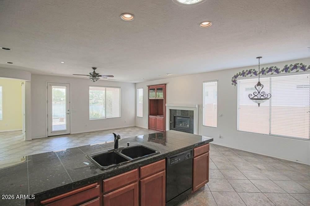 19473 N 110th Ave - Photo 5 of 24