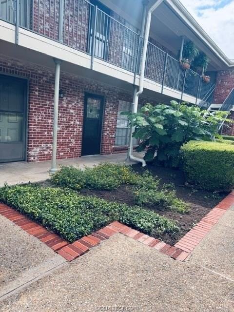 7920 Rockwood Ln #114 - Photo 2 of 30