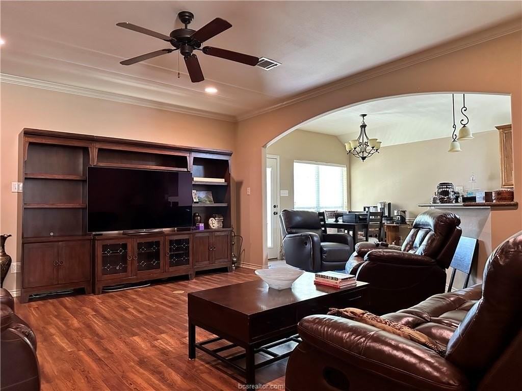 3908 Tournay Ln - Photo 4 of 14