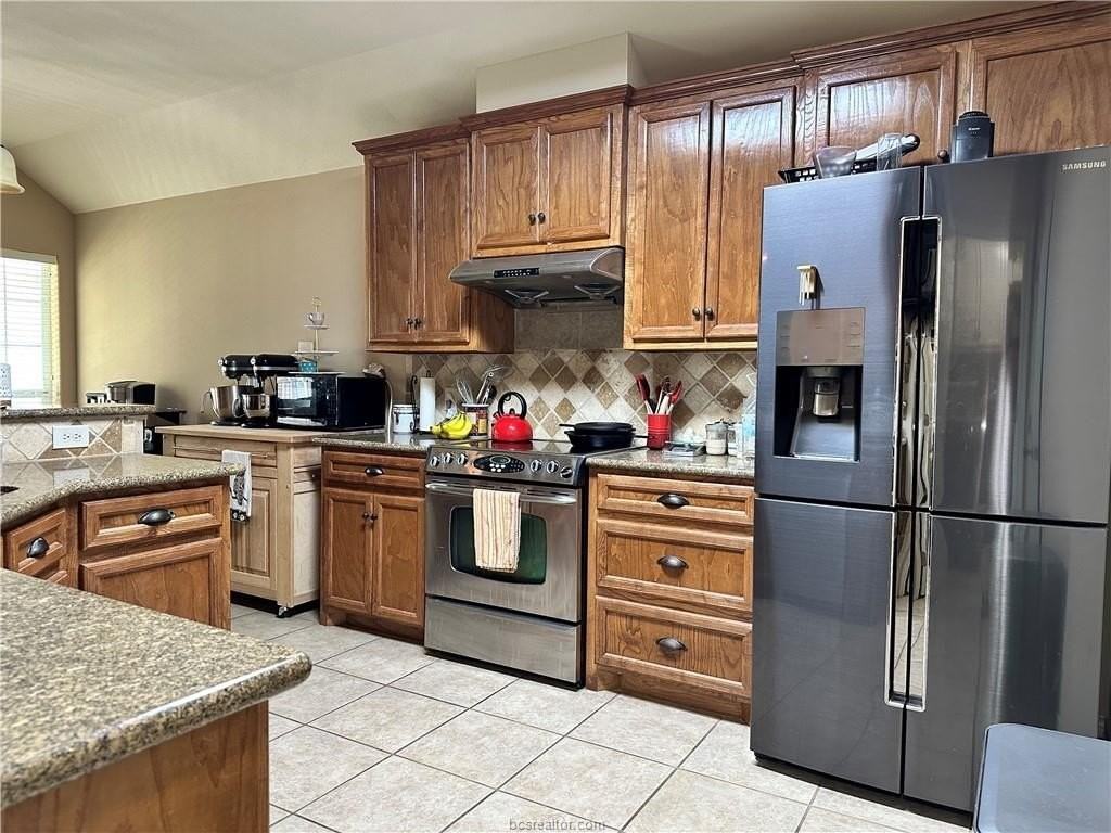 3908 Tournay Ln - Photo 6 of 14