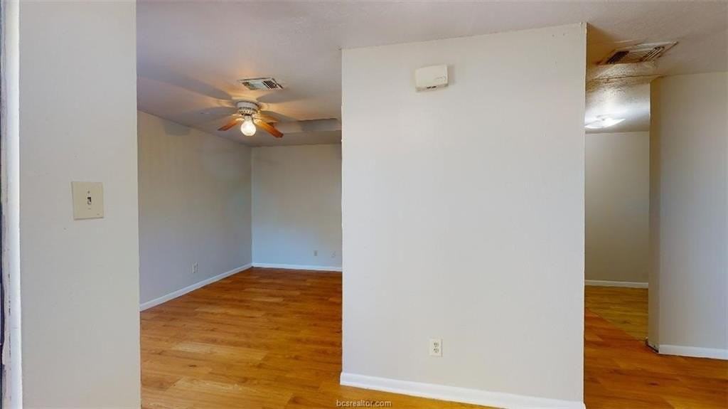 725 Peppertree Dr #29 - Photo 4 of 21