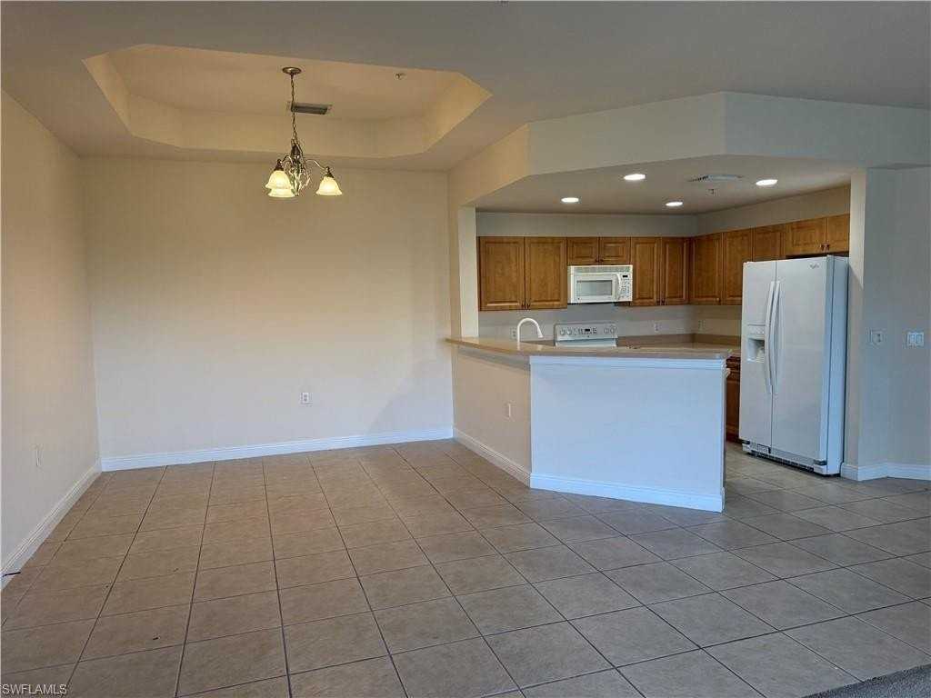 3969 Pomodoro Cir #302 - Photo 3 of 17