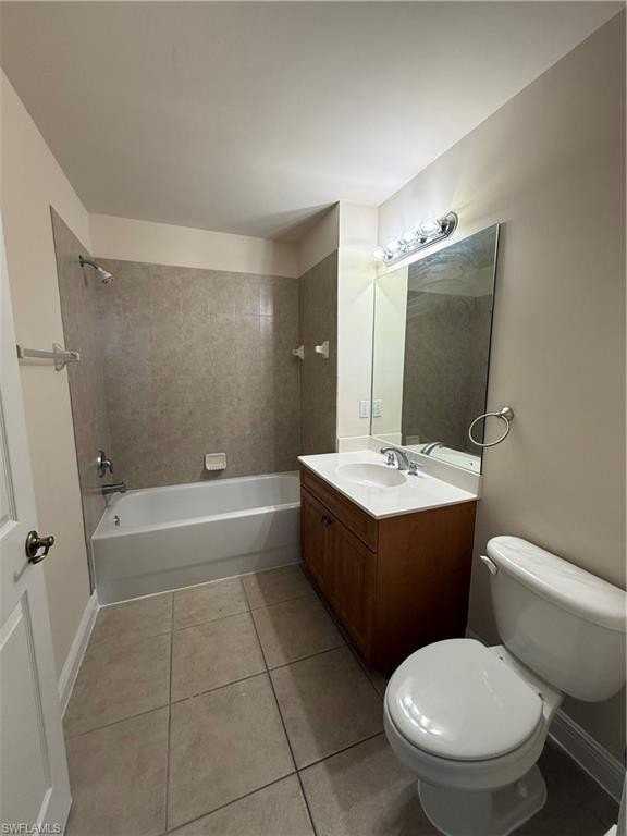 3969 Pomodoro Cir #302 - Photo 5 of 17