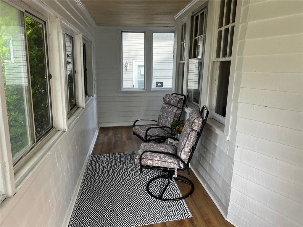 710 Merchants Rd - Photo 2 of 14